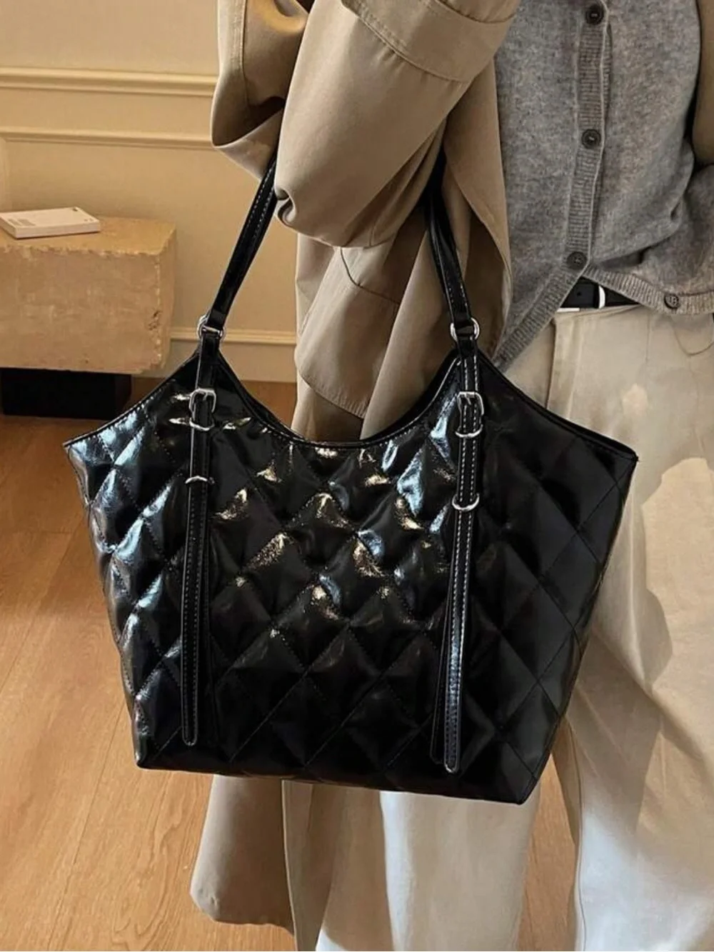 N/A sleek black